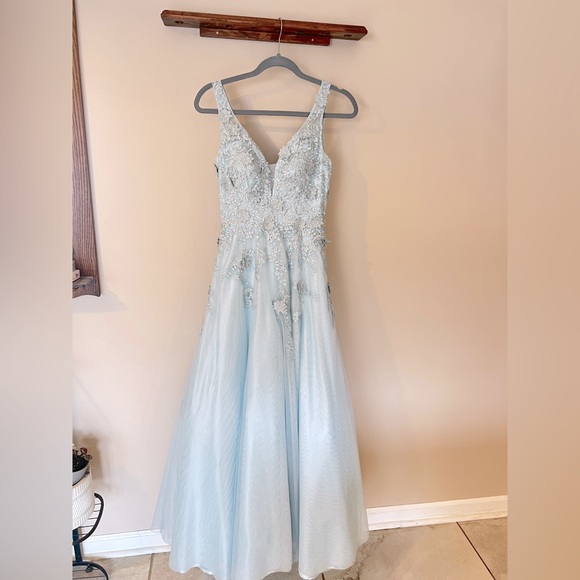 XSCAPE dress, David’s Bridal. Very form fitting around waist, ball gown style. - Picture 1 of 8